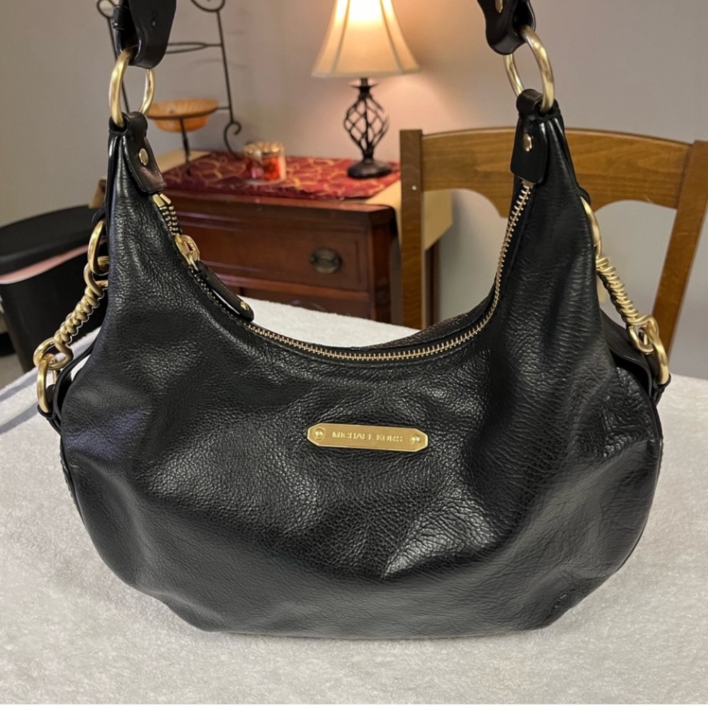 Black and Gold Michael Kors Shoulder Bag